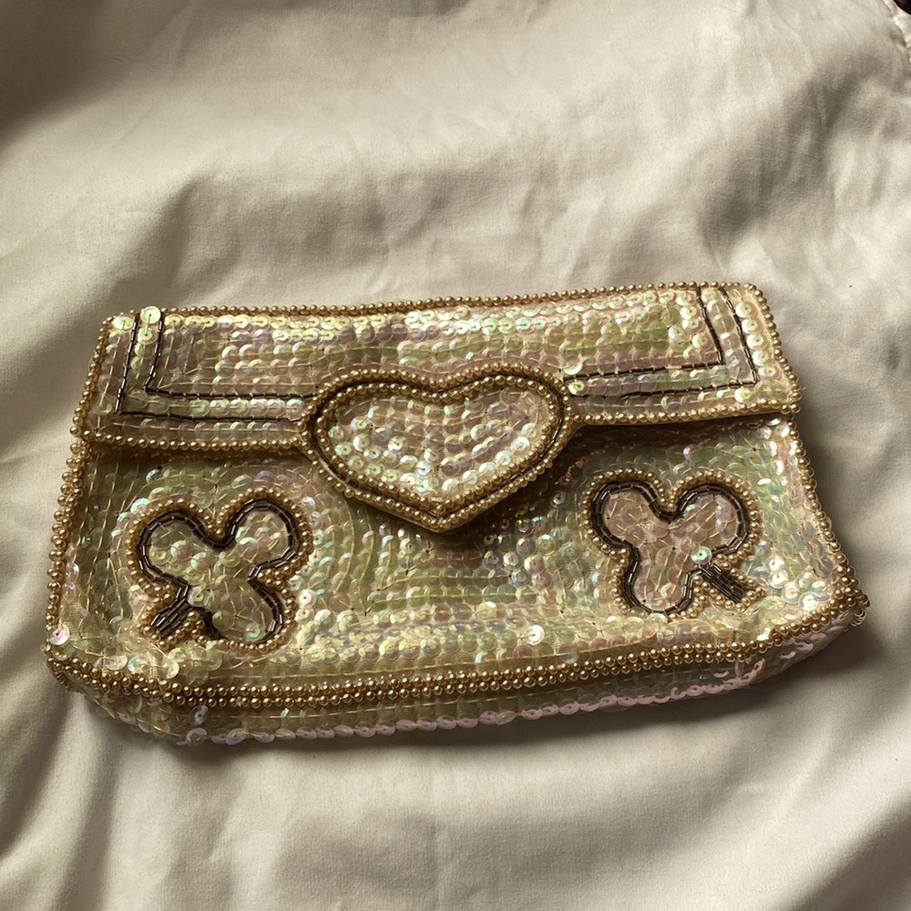 Vintage sequined clutch. Bag by Debbie.
